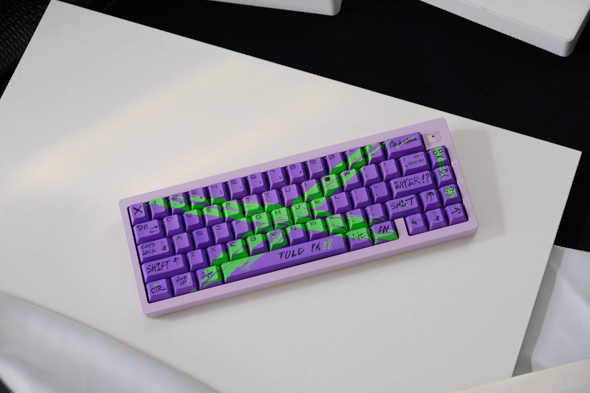 Against invalid Purple Green keycaps - joorkey