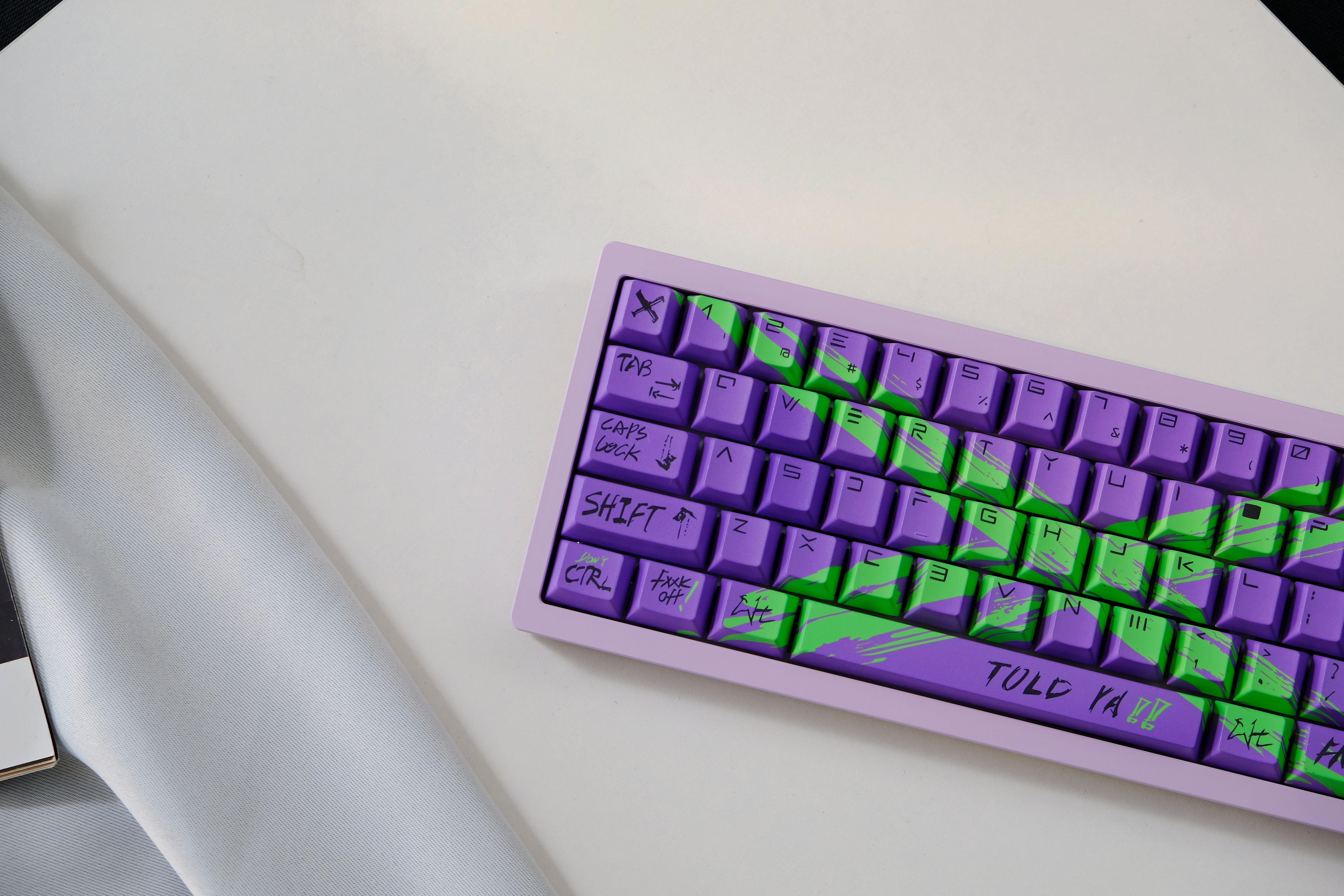 Against invalid Purple Green keycaps - joorkey