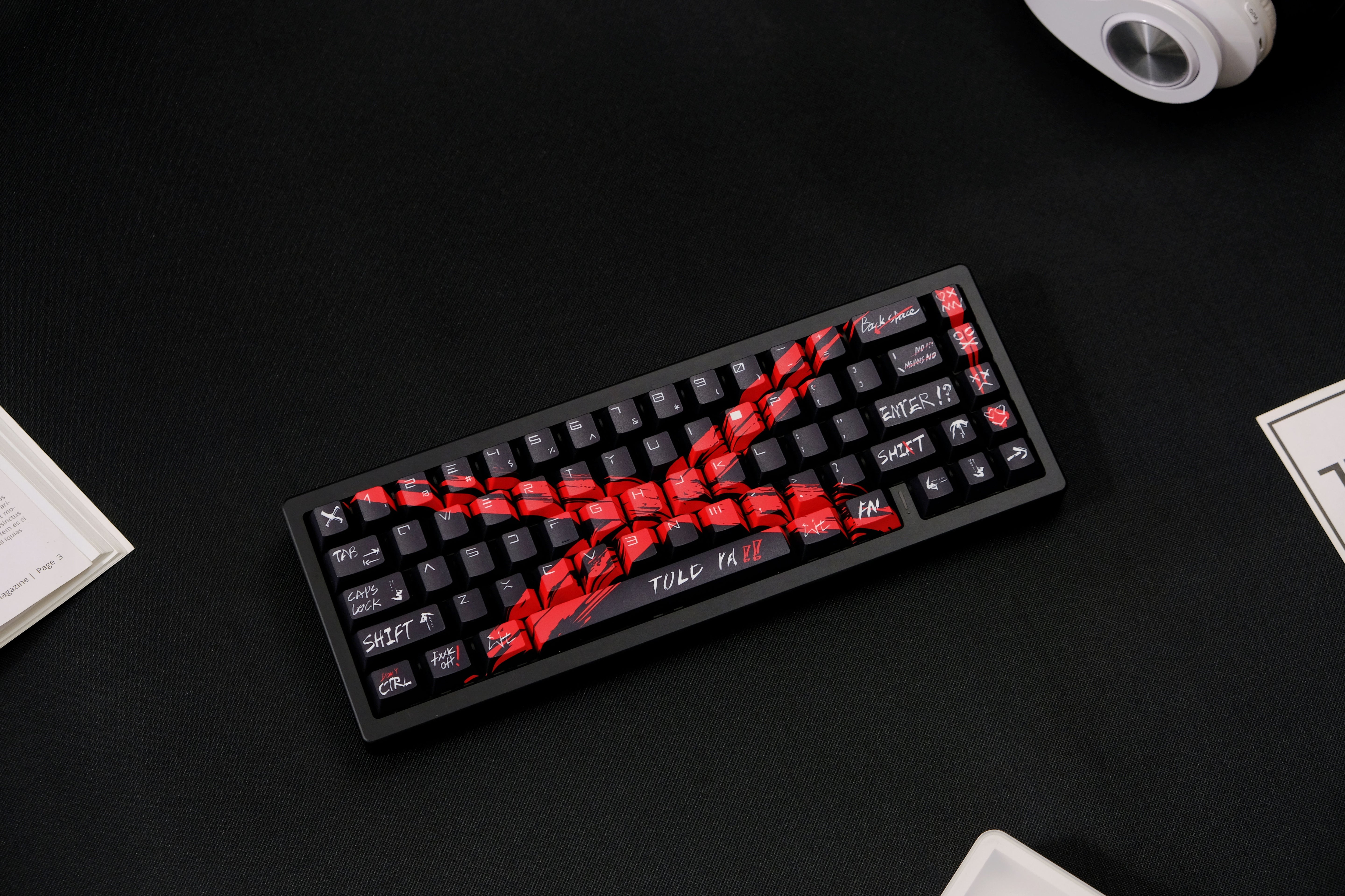 Against invalid Black Red keycaps - joorkey