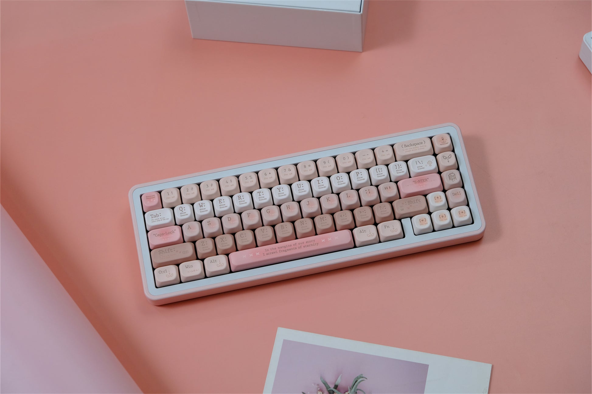 Tipsy Romantic Pink keycaps - joorkey