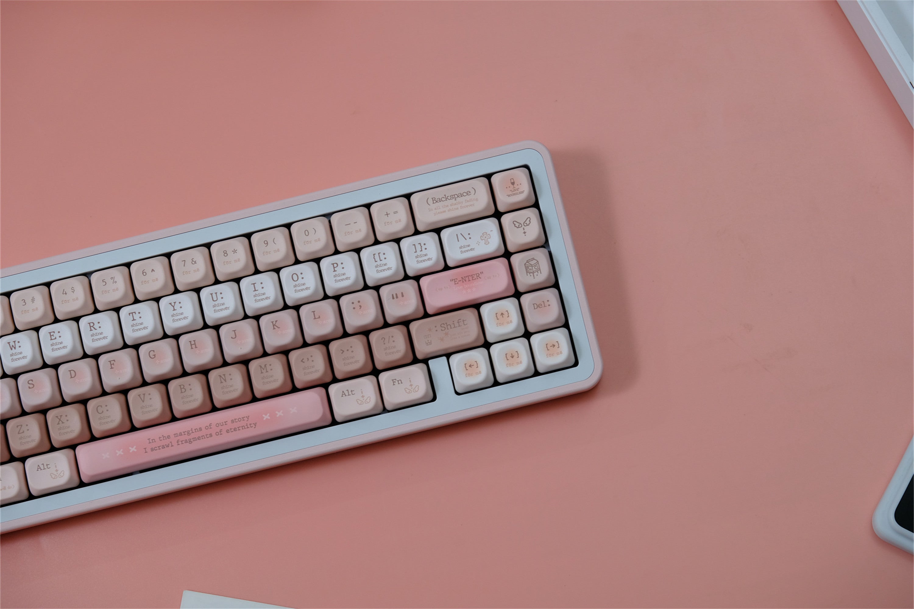 Tipsy Romantic Pink keycaps - joorkey
