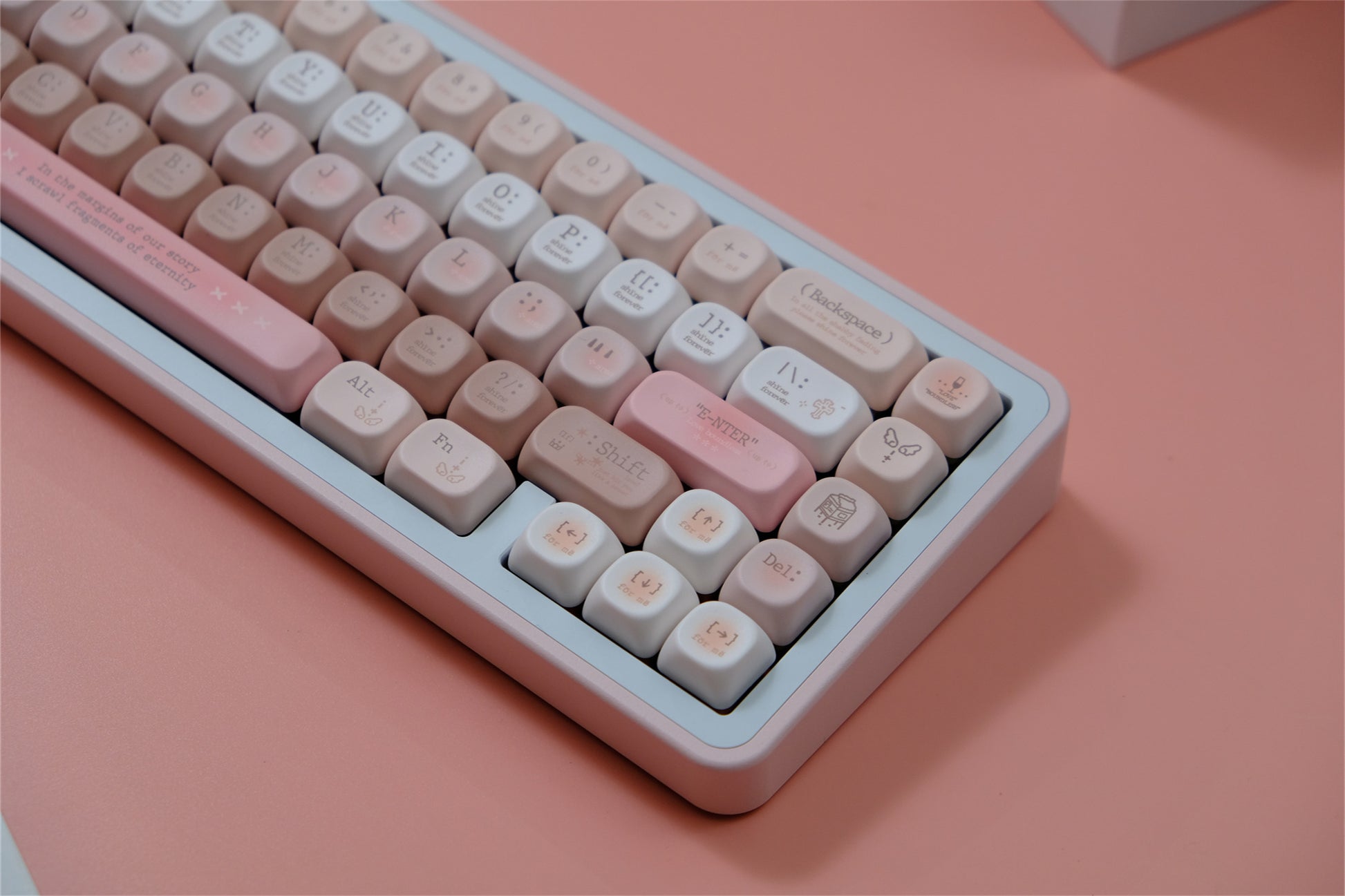 Tipsy Romantic Pink keycaps - joorkey