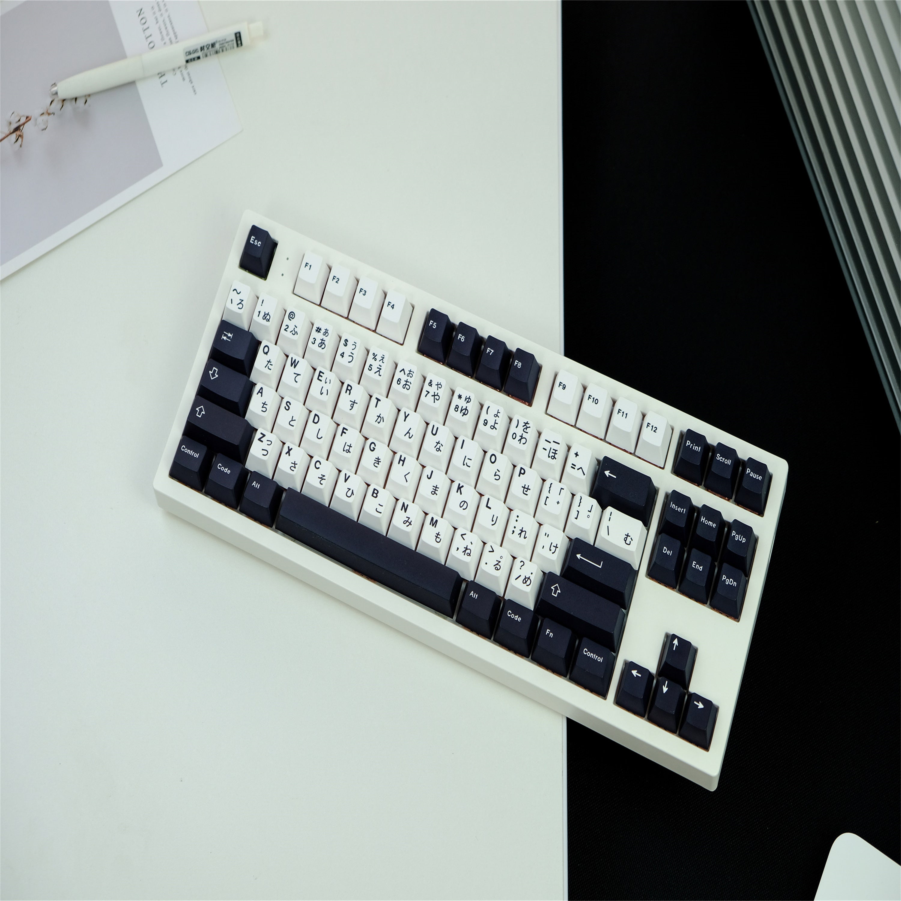 WOB Black White keycaps - joorkey