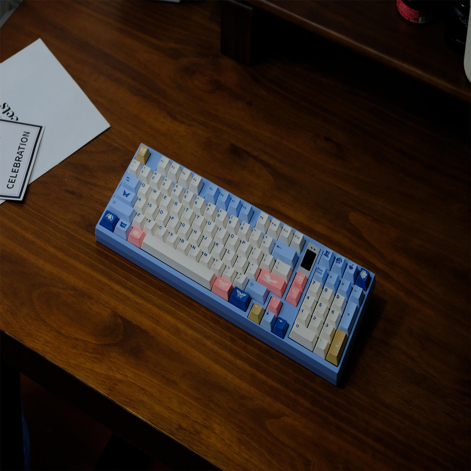 Undeyland keycaps