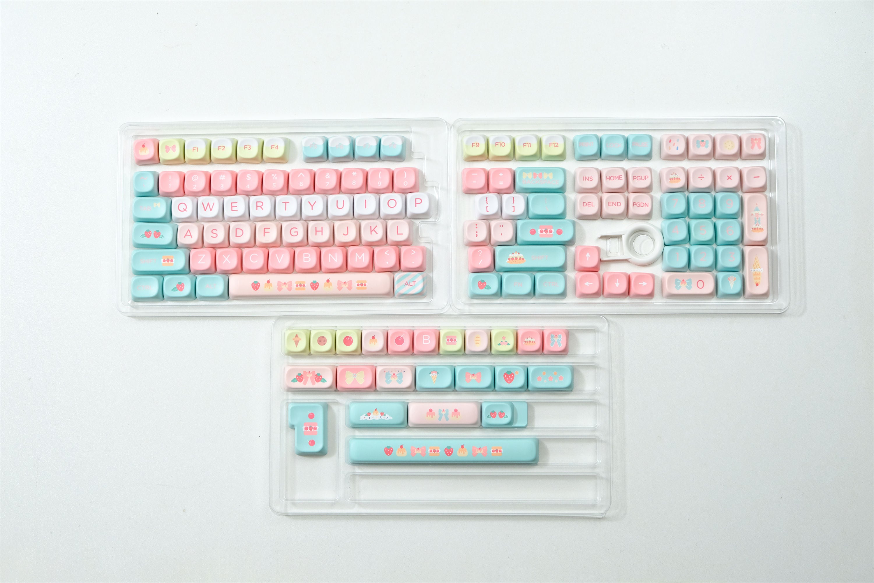 Strawberry Dessert Shop Keycaps