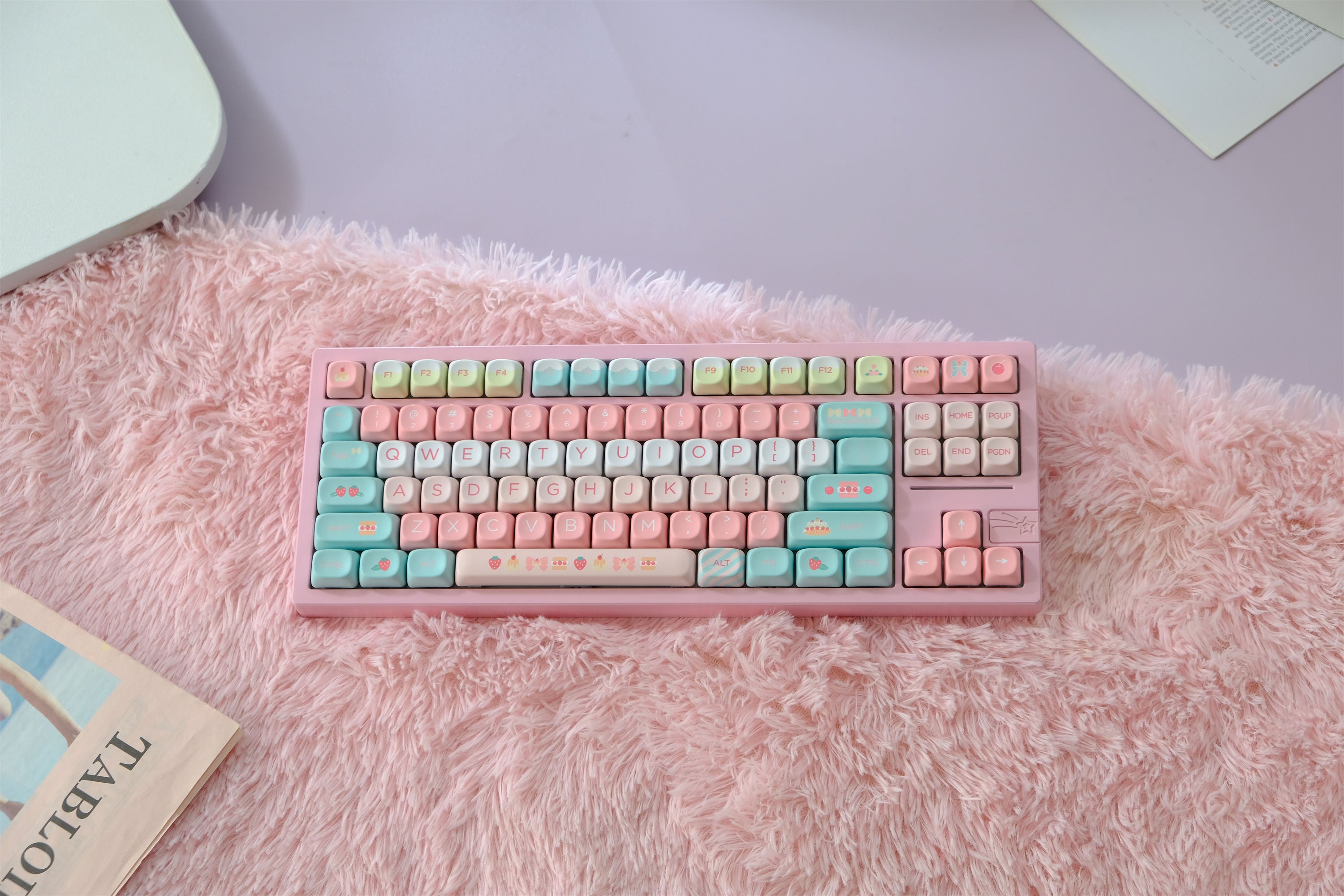 Strawberry Dessert Shop Keycaps