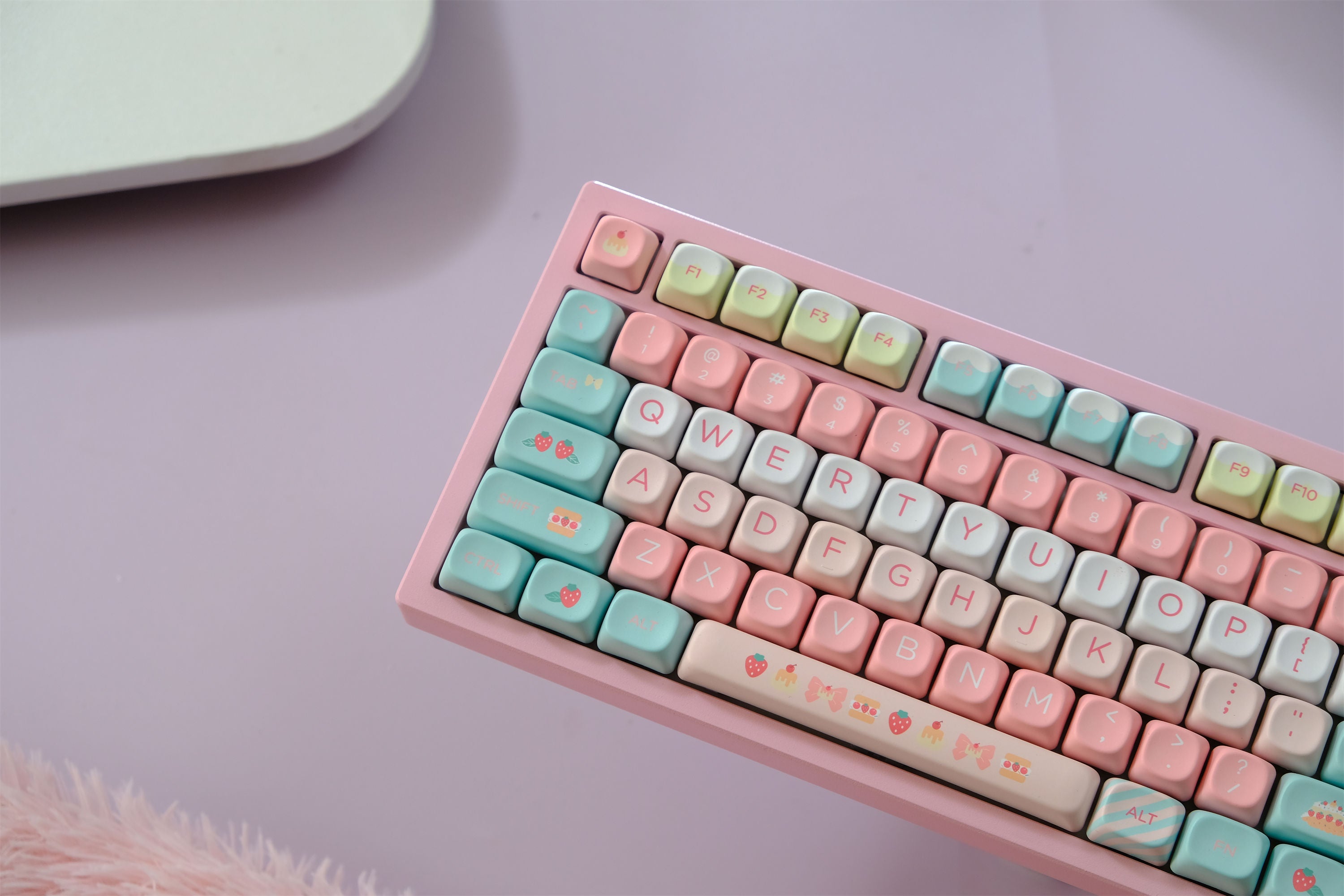 Strawberry Dessert Shop Keycaps