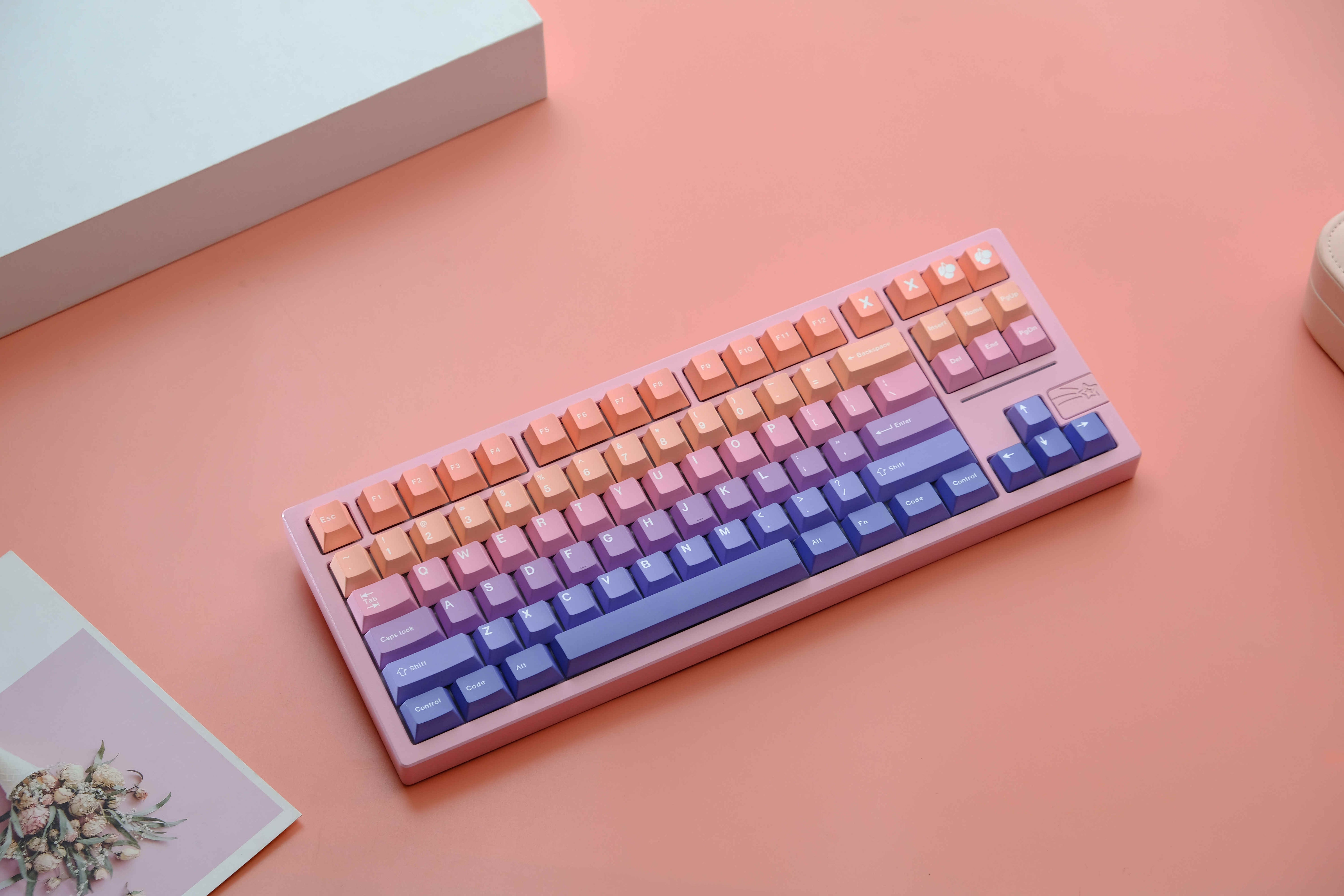 Dreamland Gradient Color Keycaps