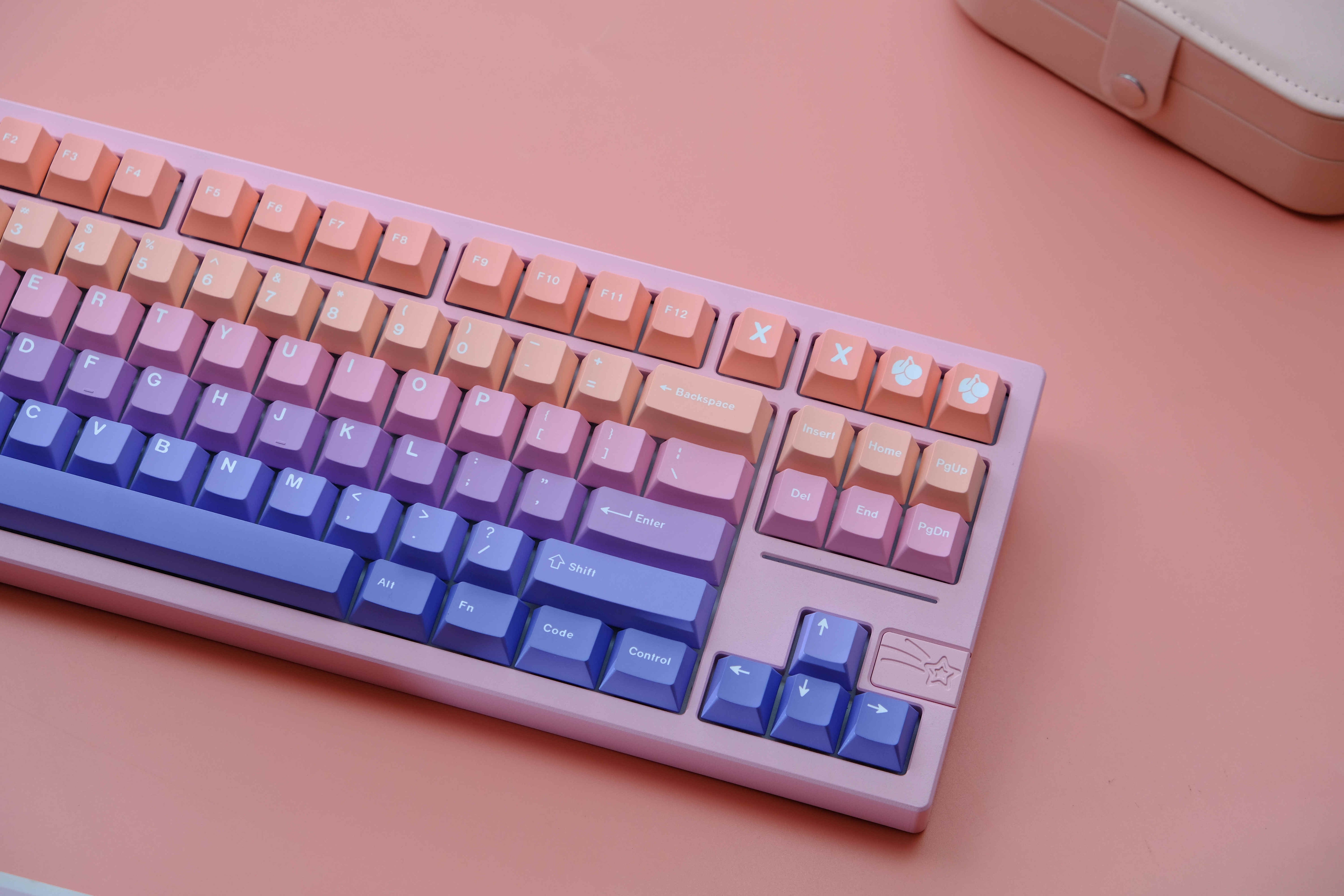 Dreamland Gradient Color Keycaps