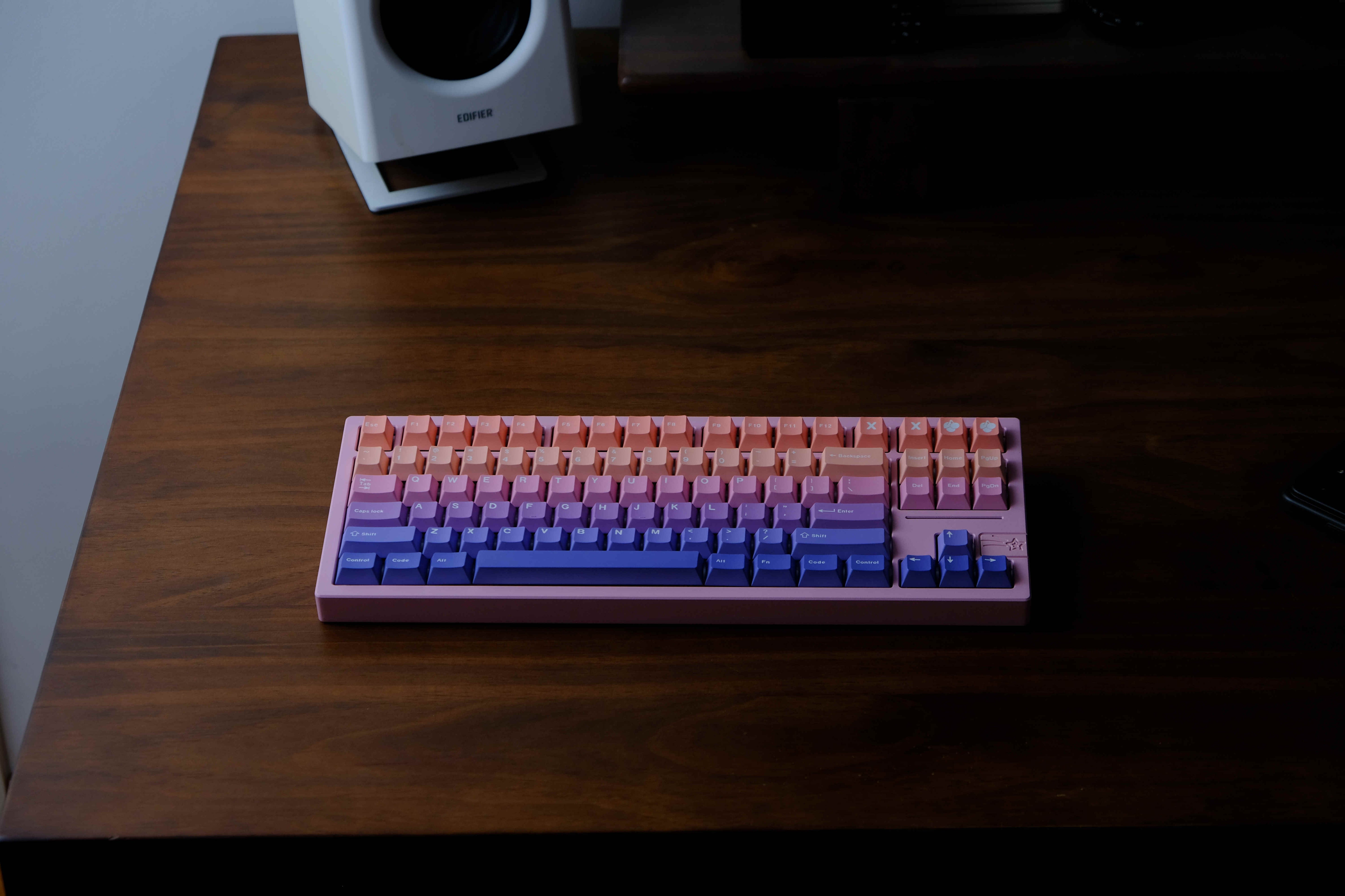 Dreamland Gradient Color Keycaps