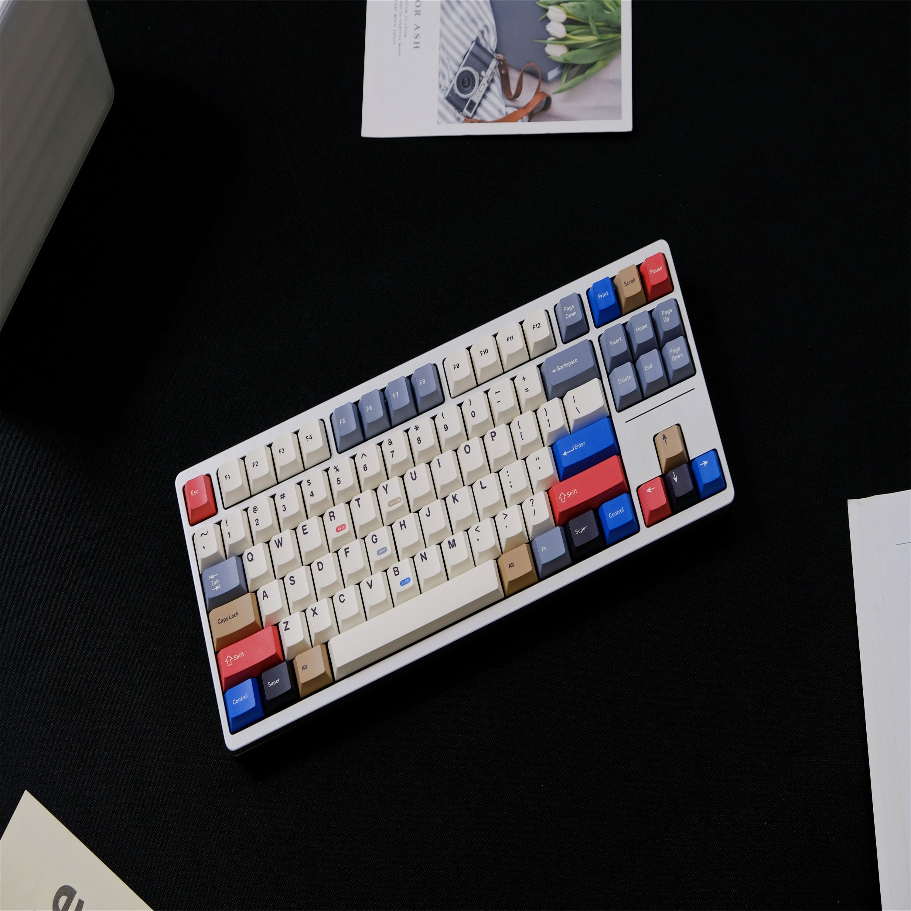 Hundred Lights keycaps