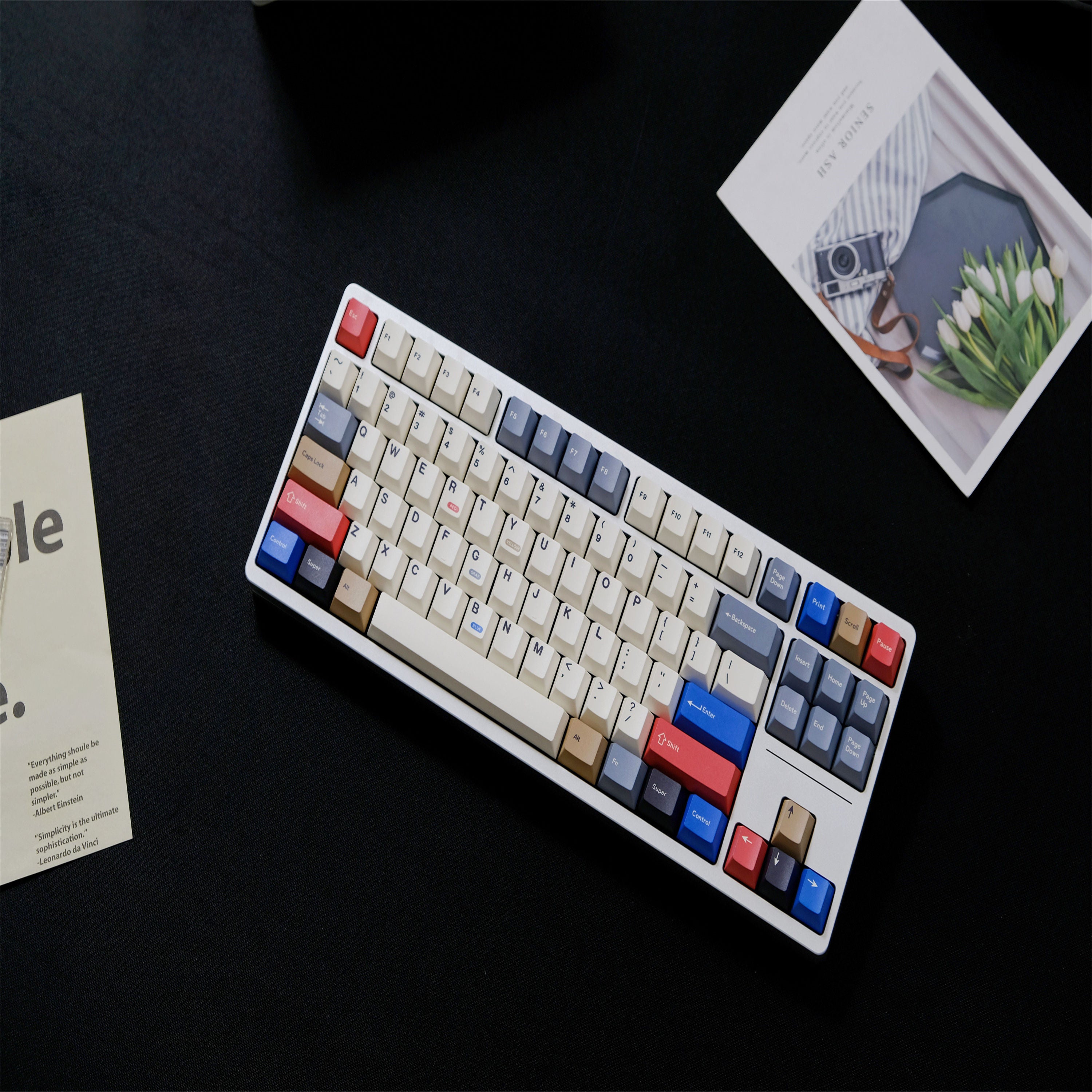 Hundred Lights keycaps