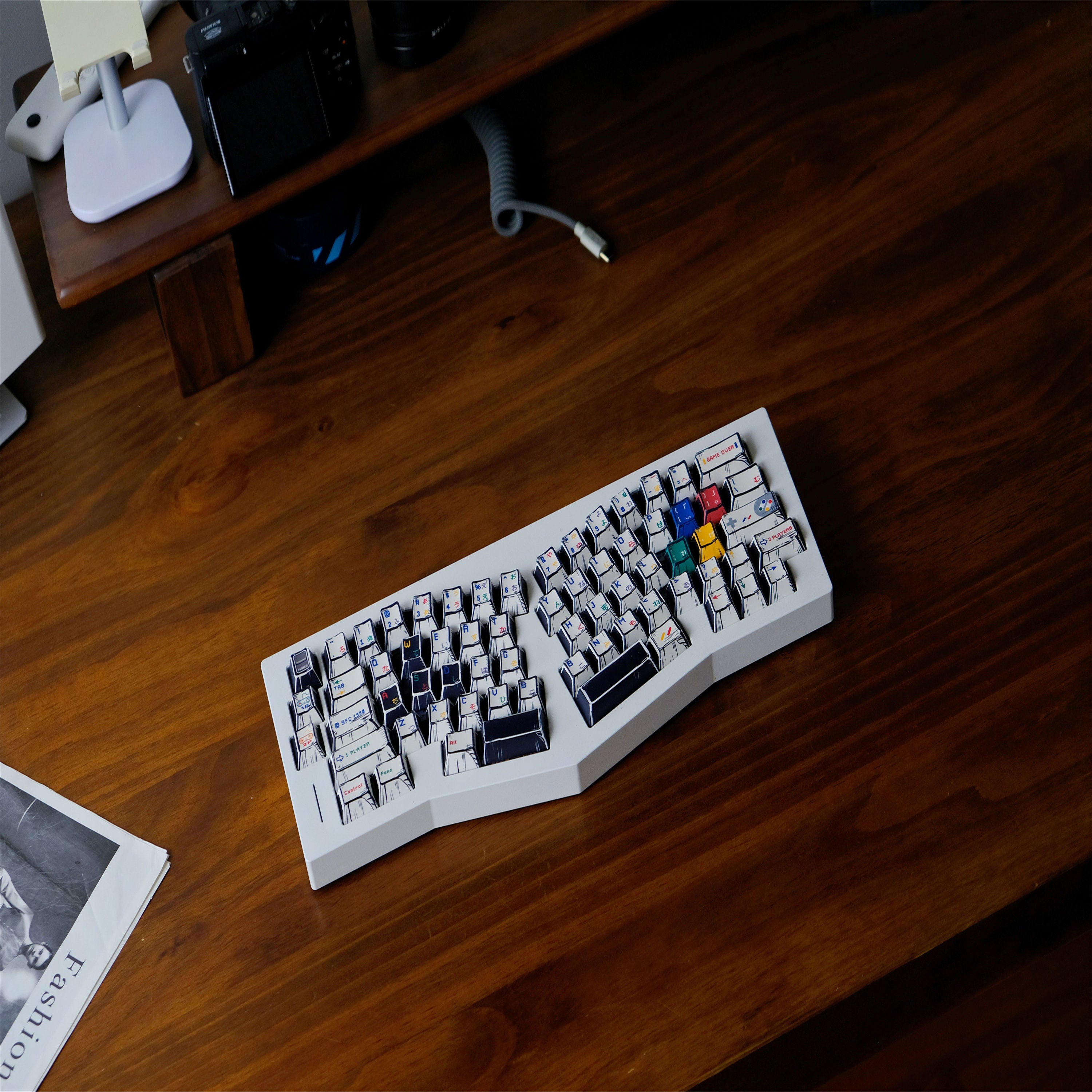 SFC White Comic style keycaps