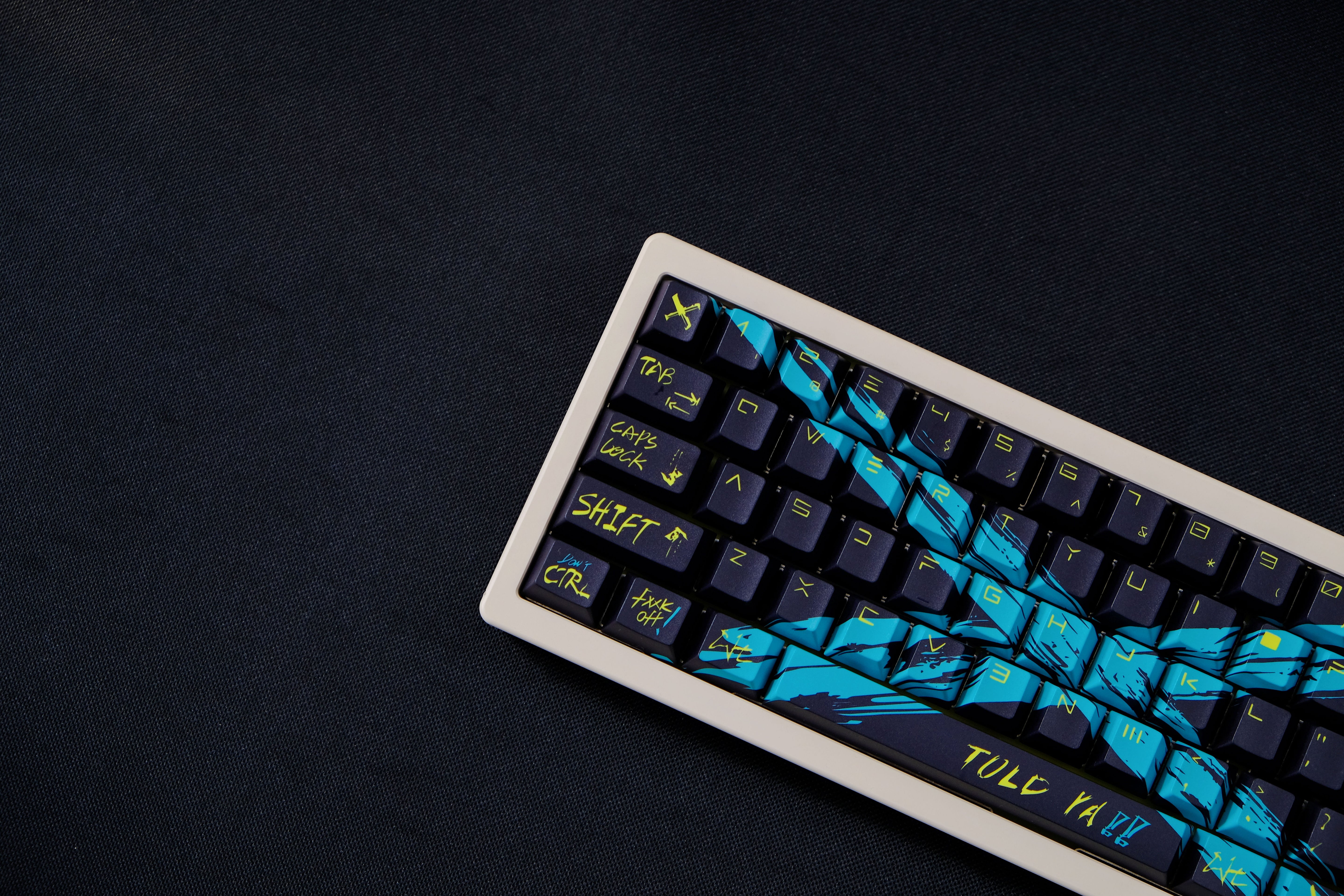 Against invalid Black Blue keycaps