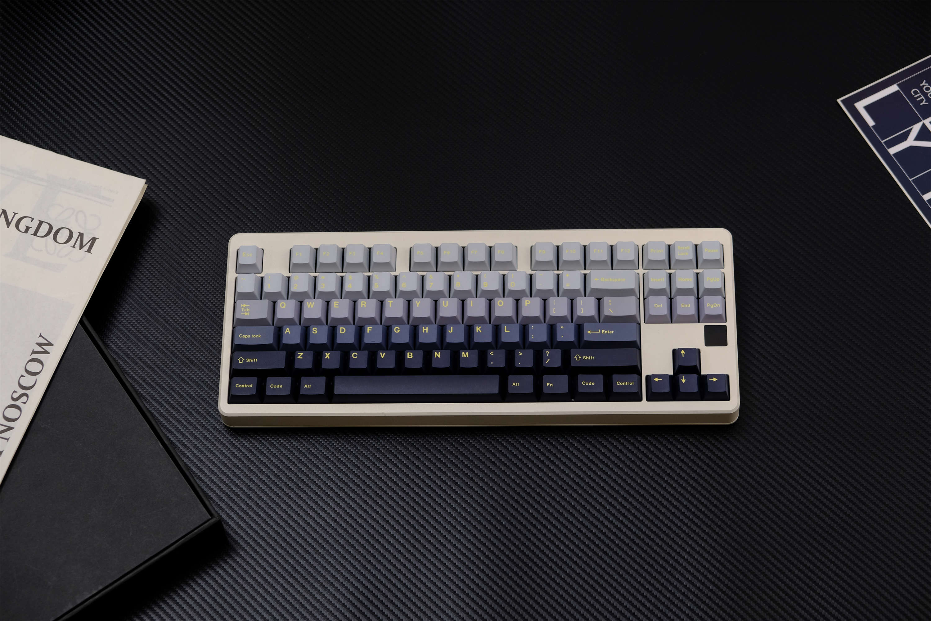 Mountains Gradient keycaps