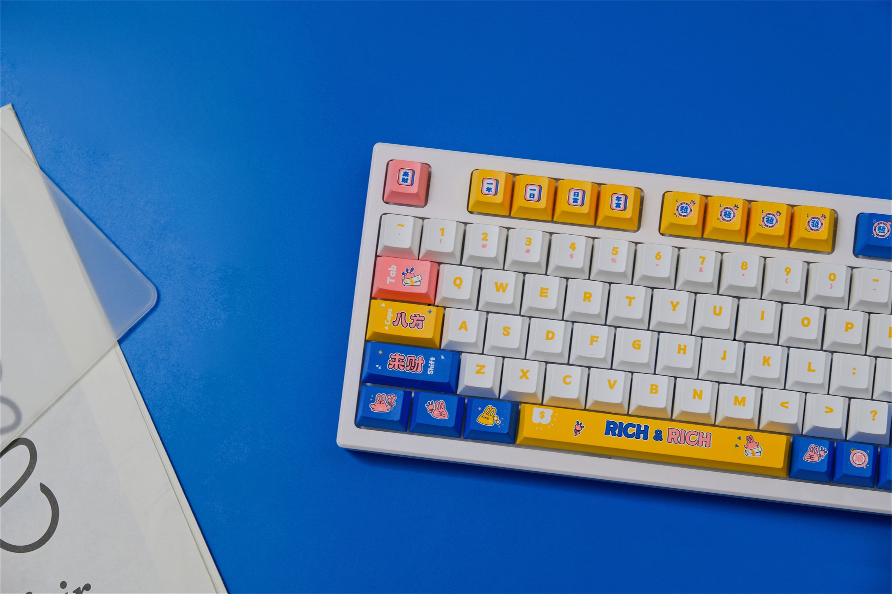Money RICH CHERRY Keycaps