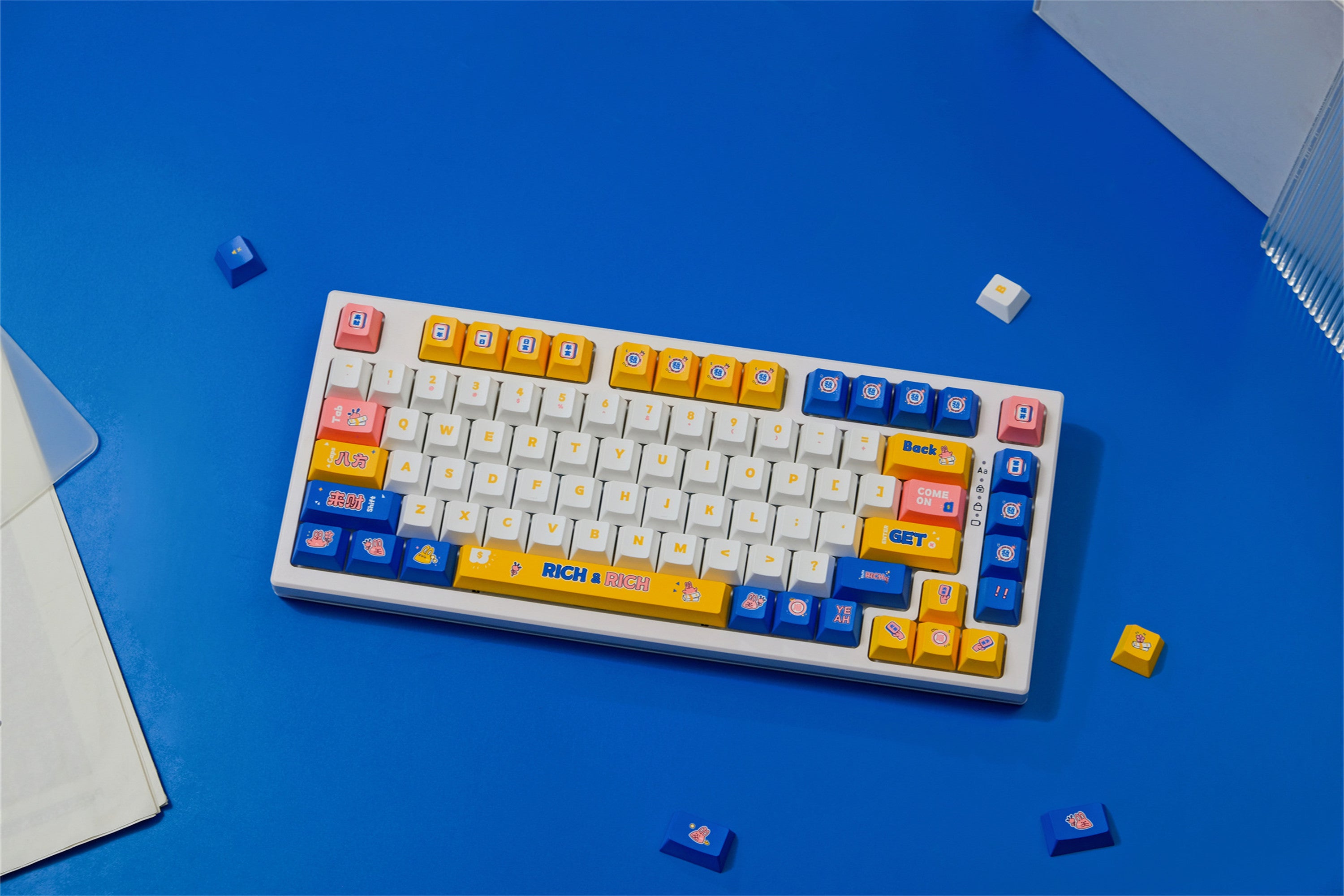 Money RICH CHERRY Keycaps