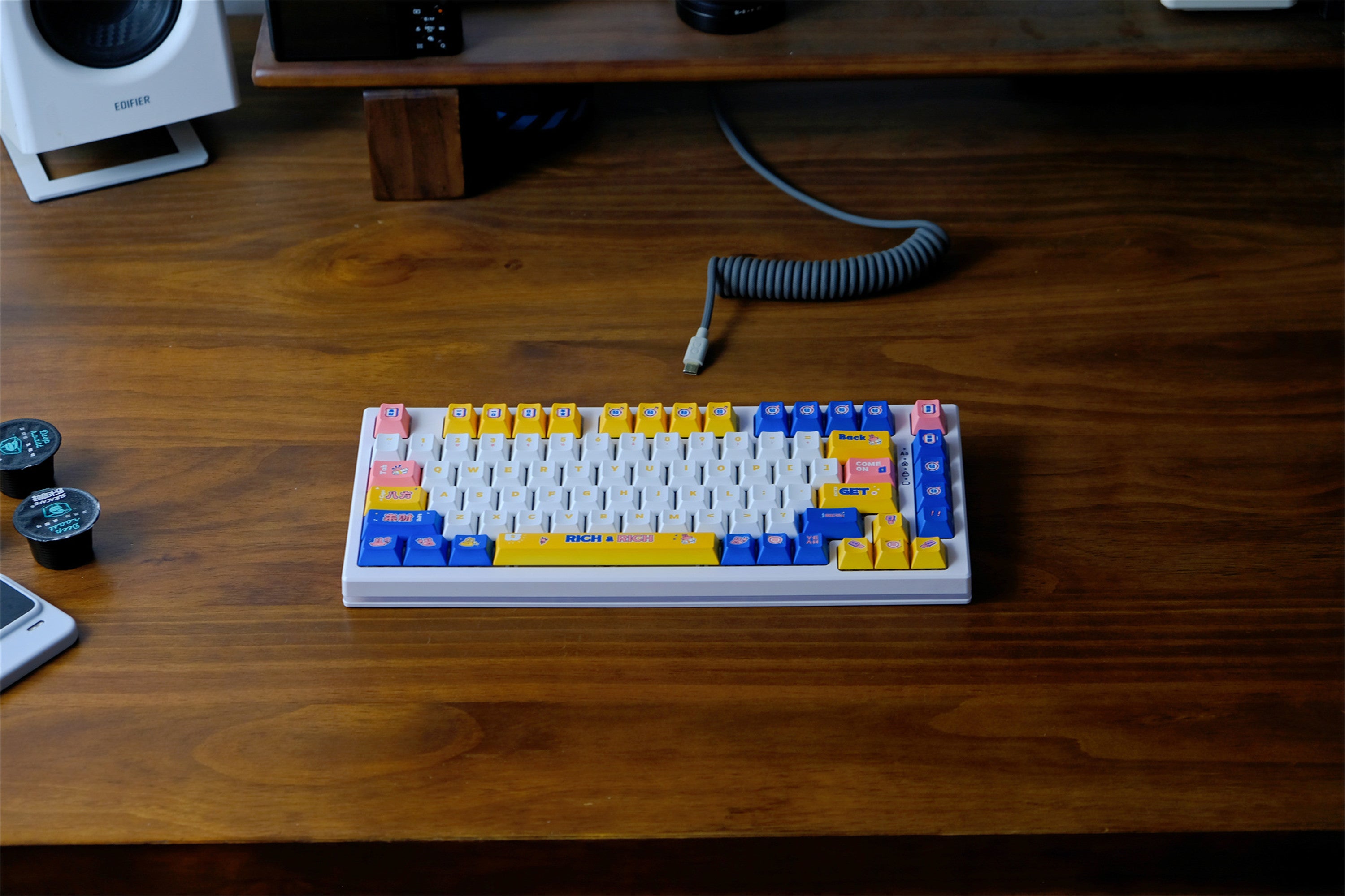 Money RICH CHERRY Keycaps
