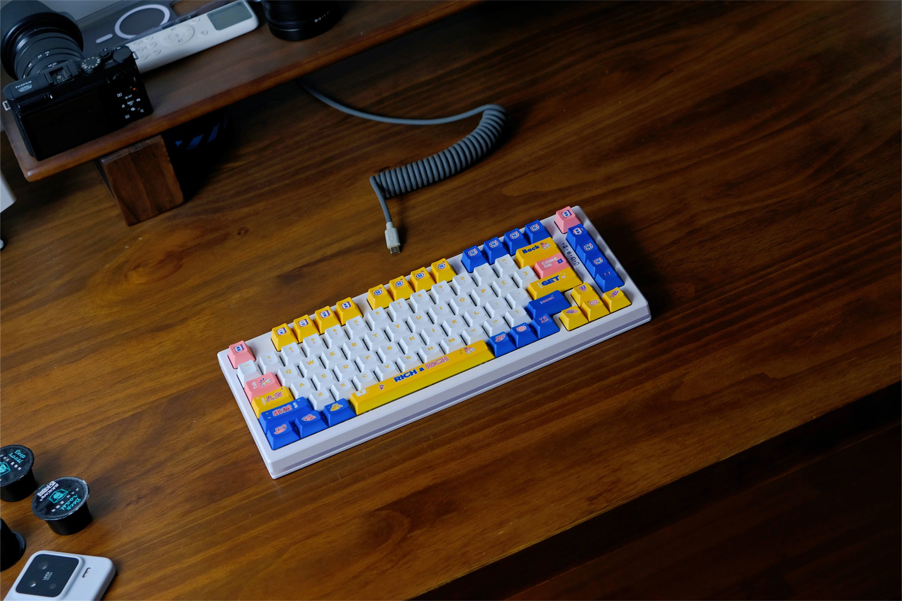 Money RICH CHERRY Keycaps