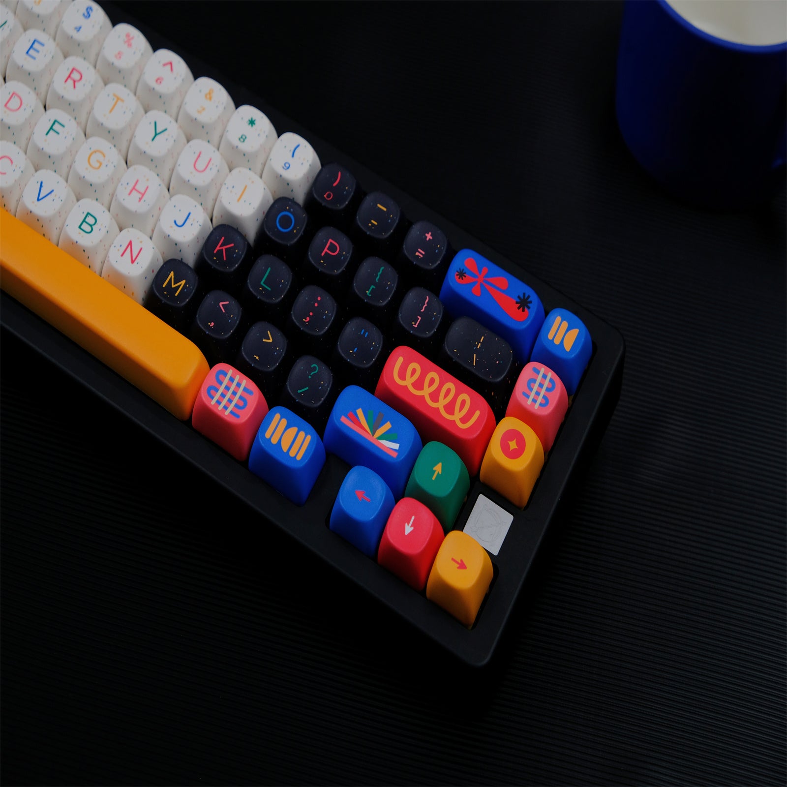 Motif keycaps
