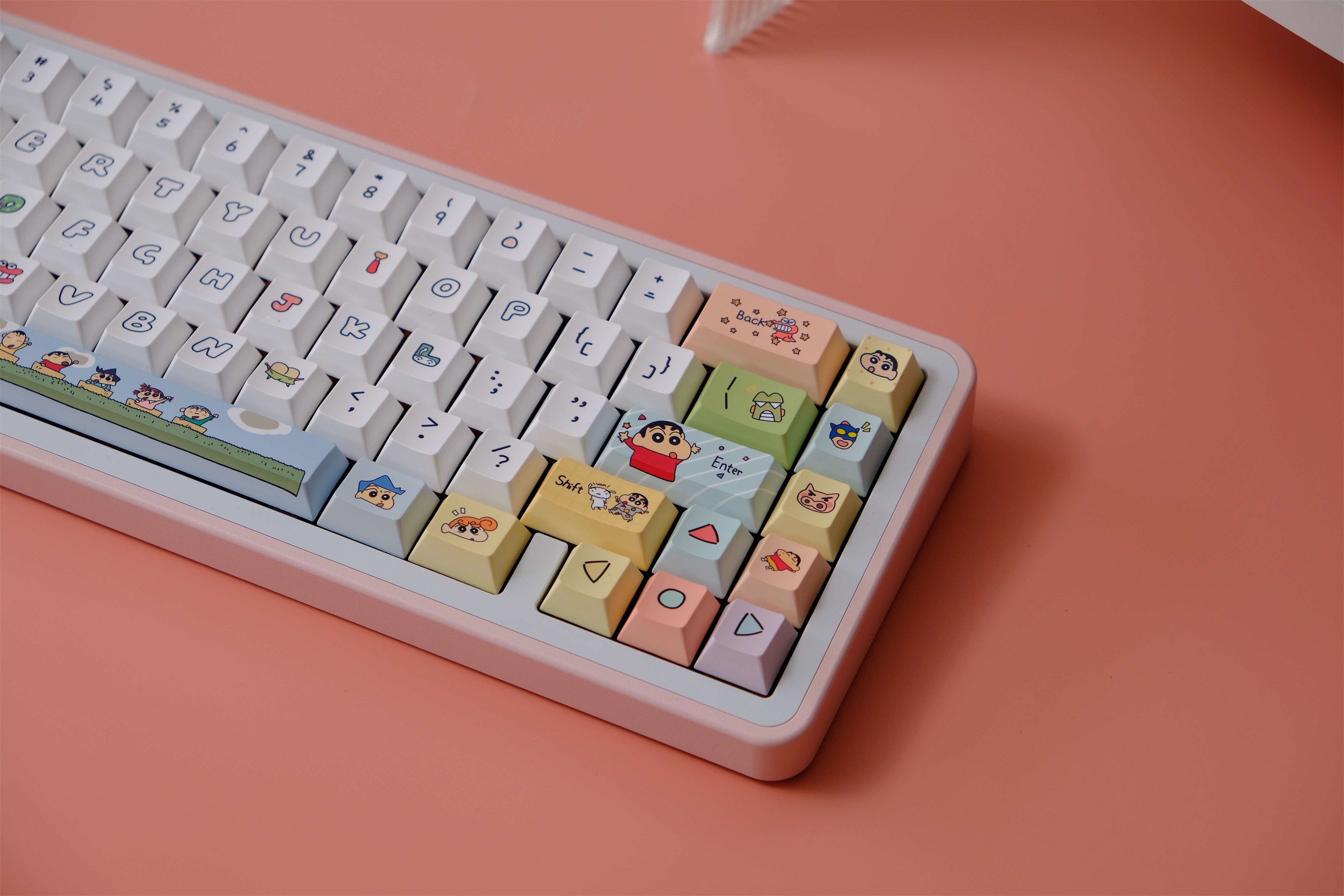 Crayon Shin-chan keycaps