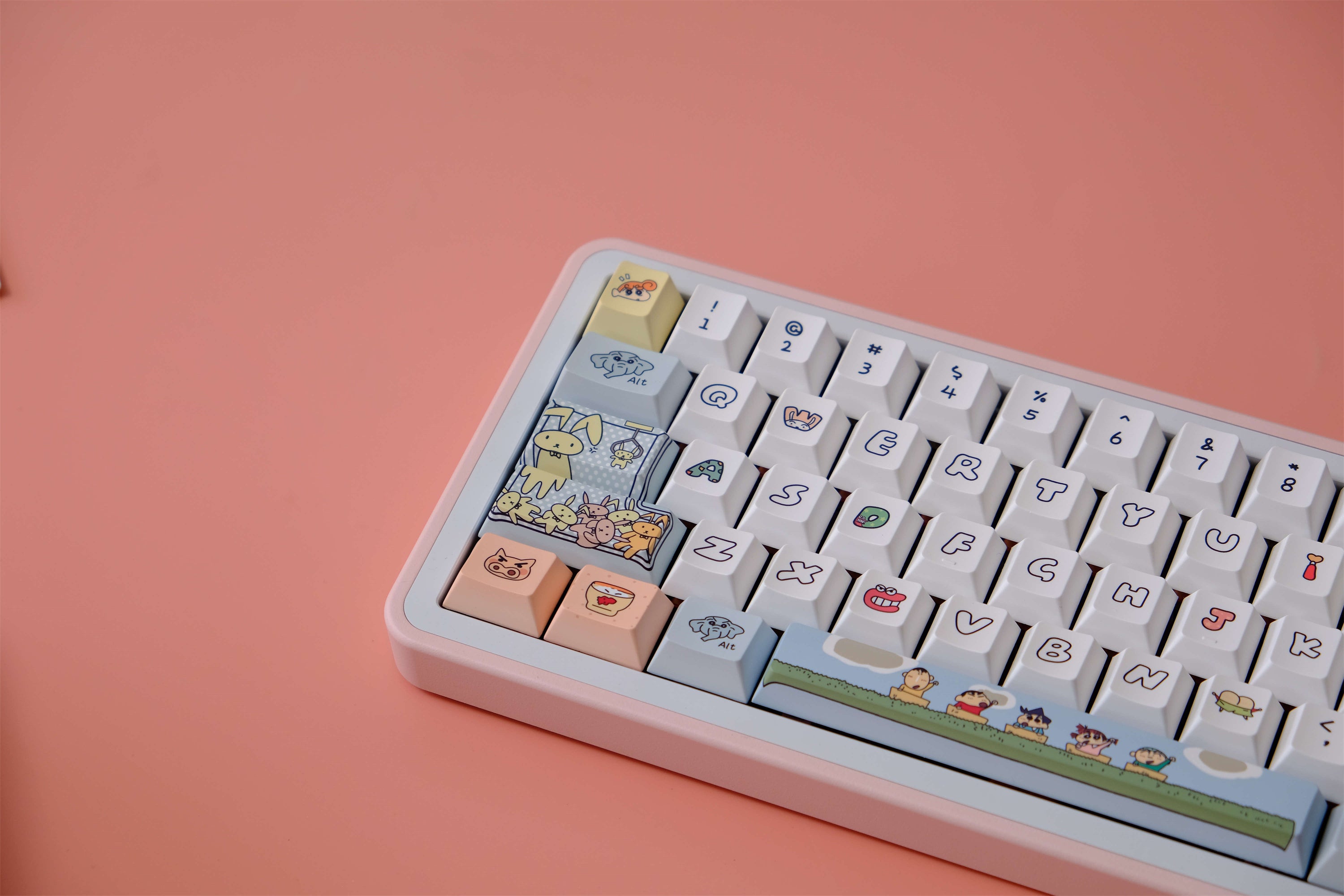 Crayon Shin-chan keycaps
