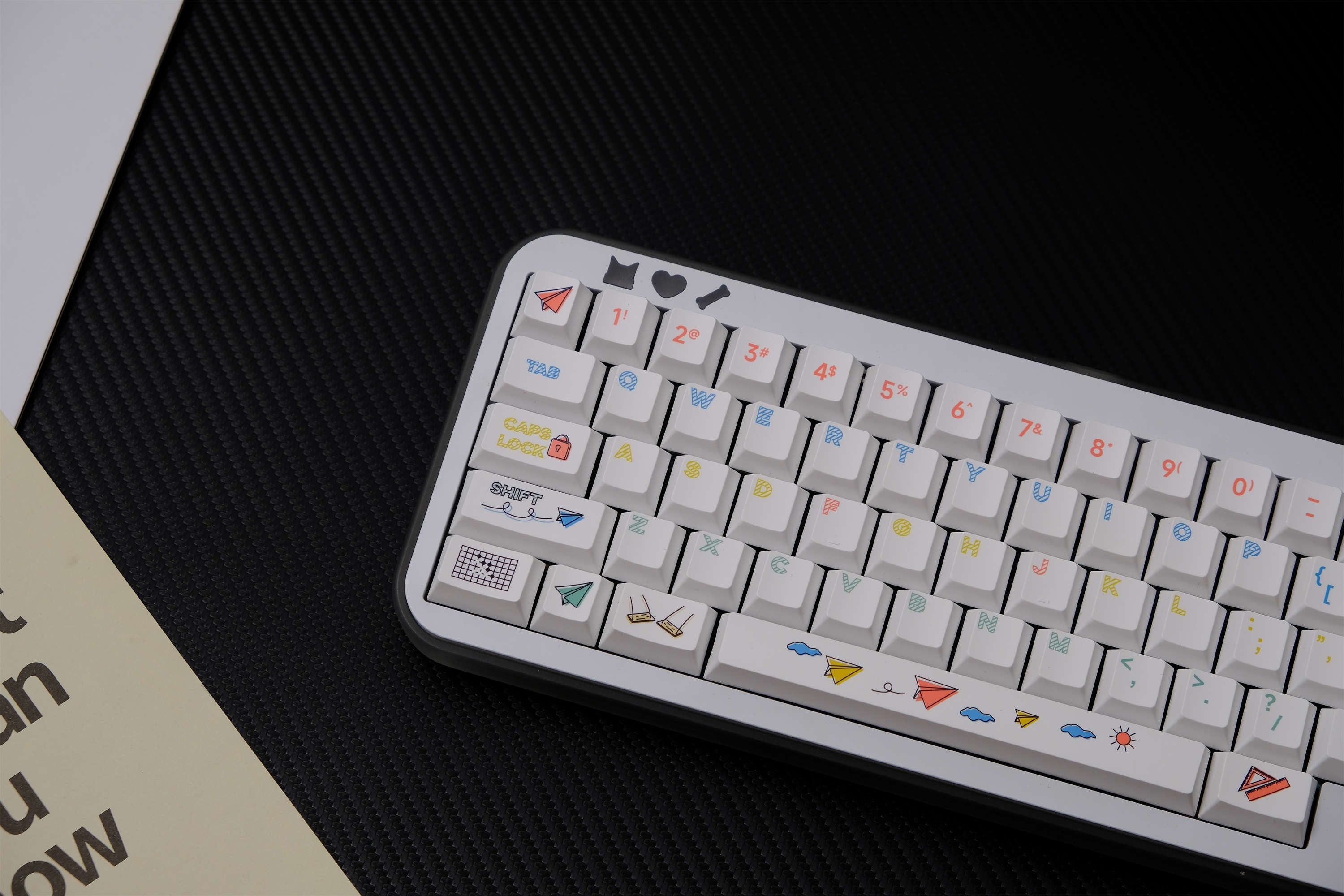 Paper Plane keycaps