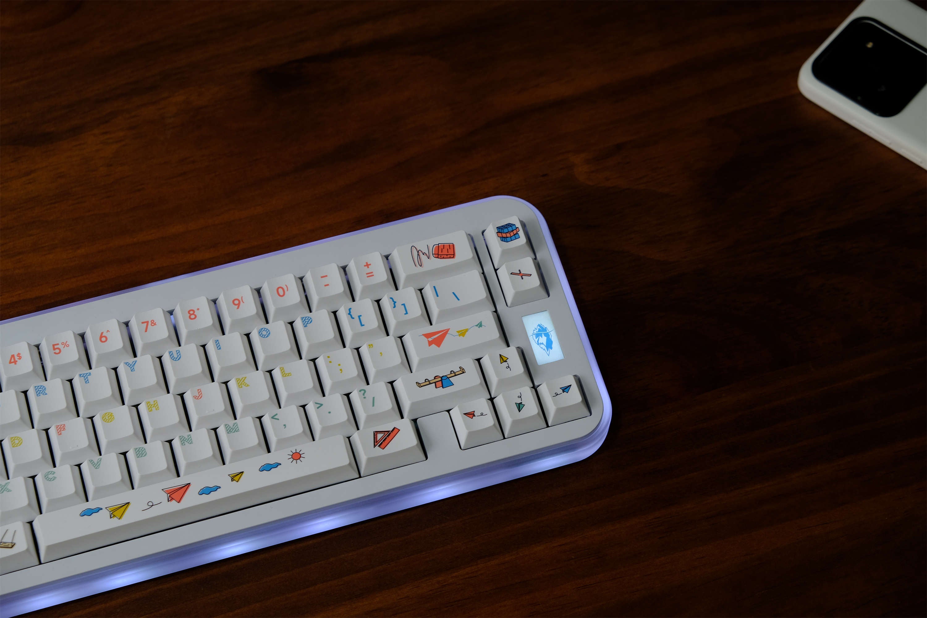 Paper Plane keycaps