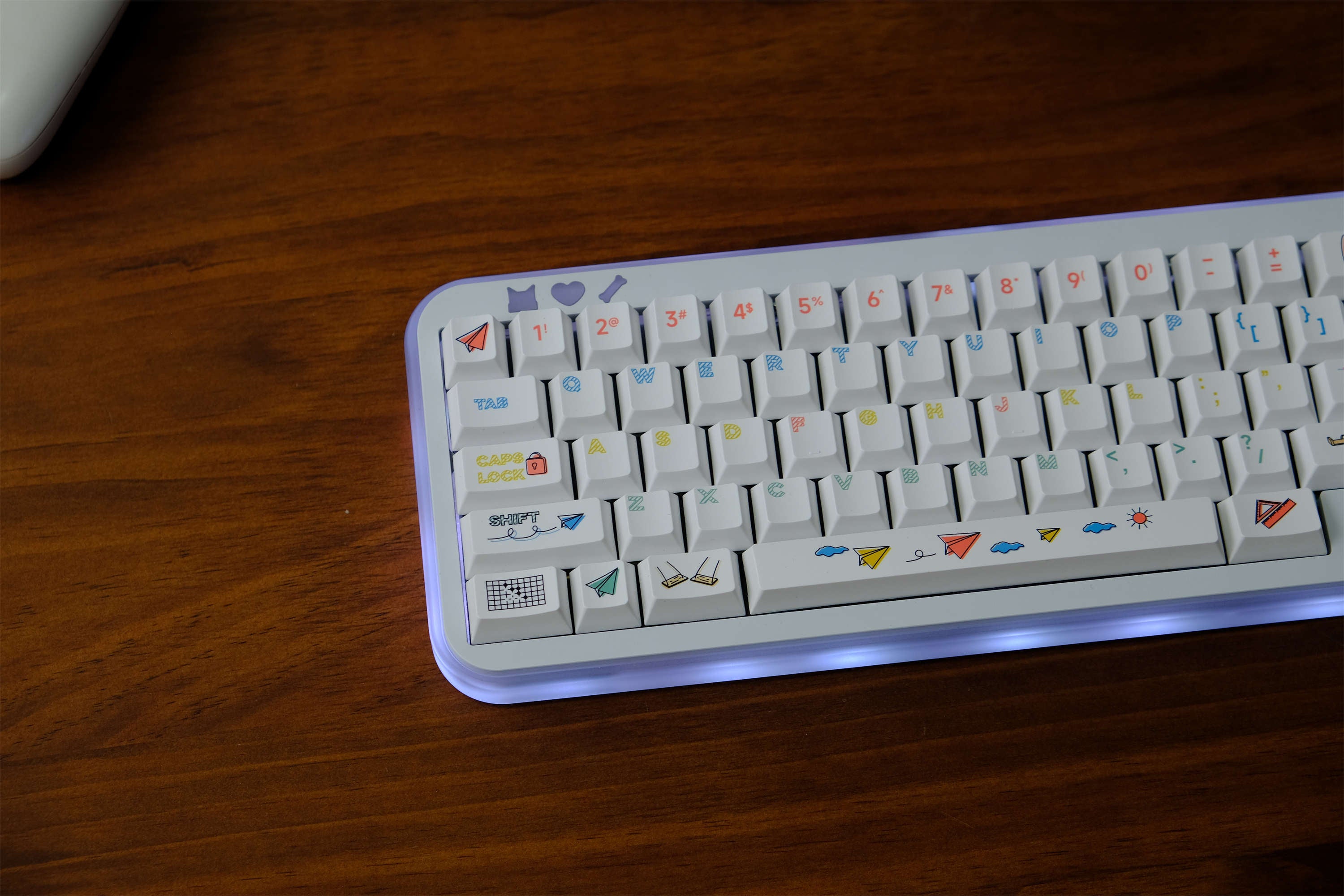 Paper Plane keycaps