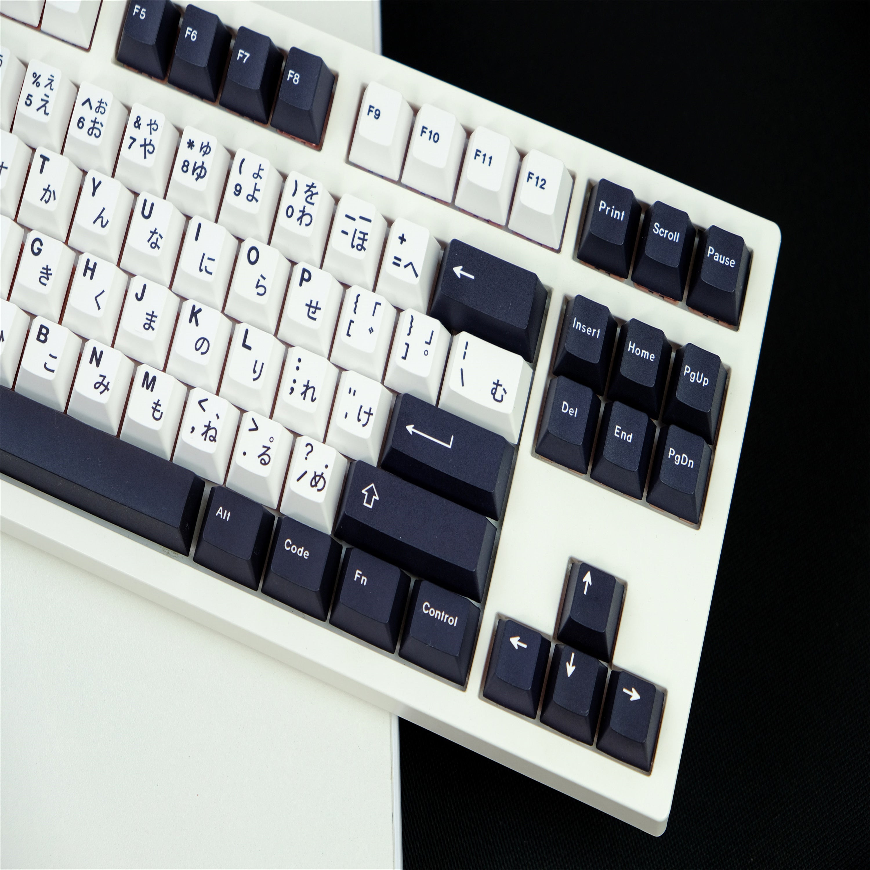WOB Black White keycaps