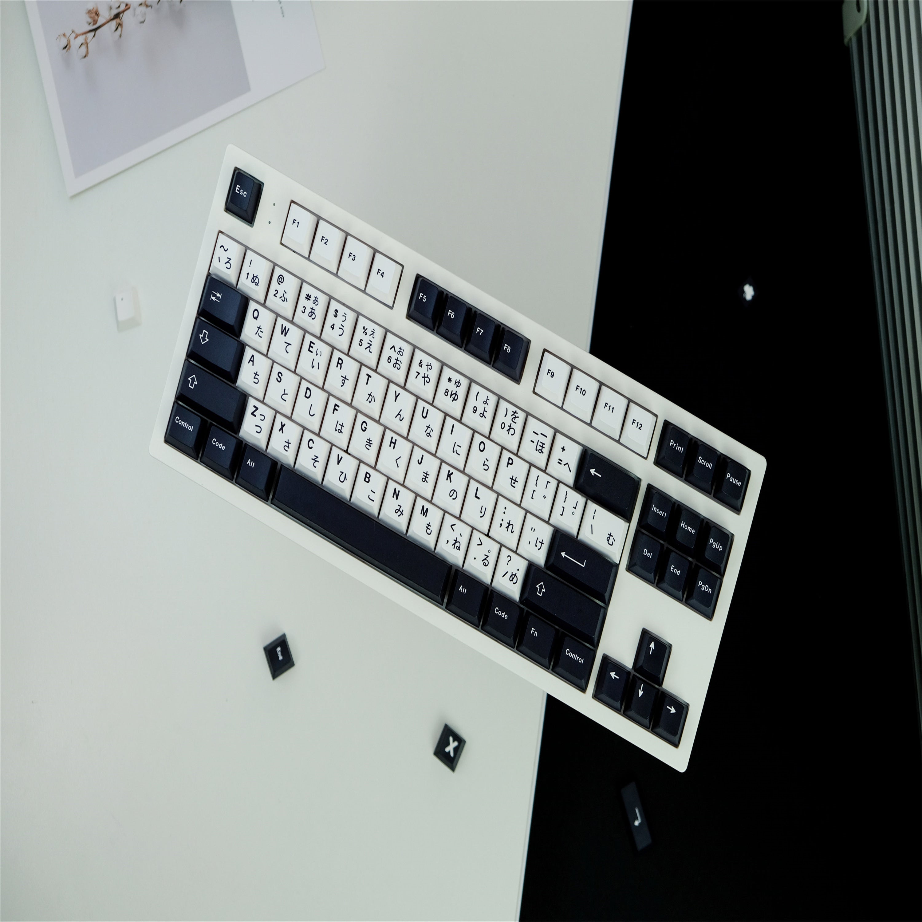 WOB Black White keycaps
