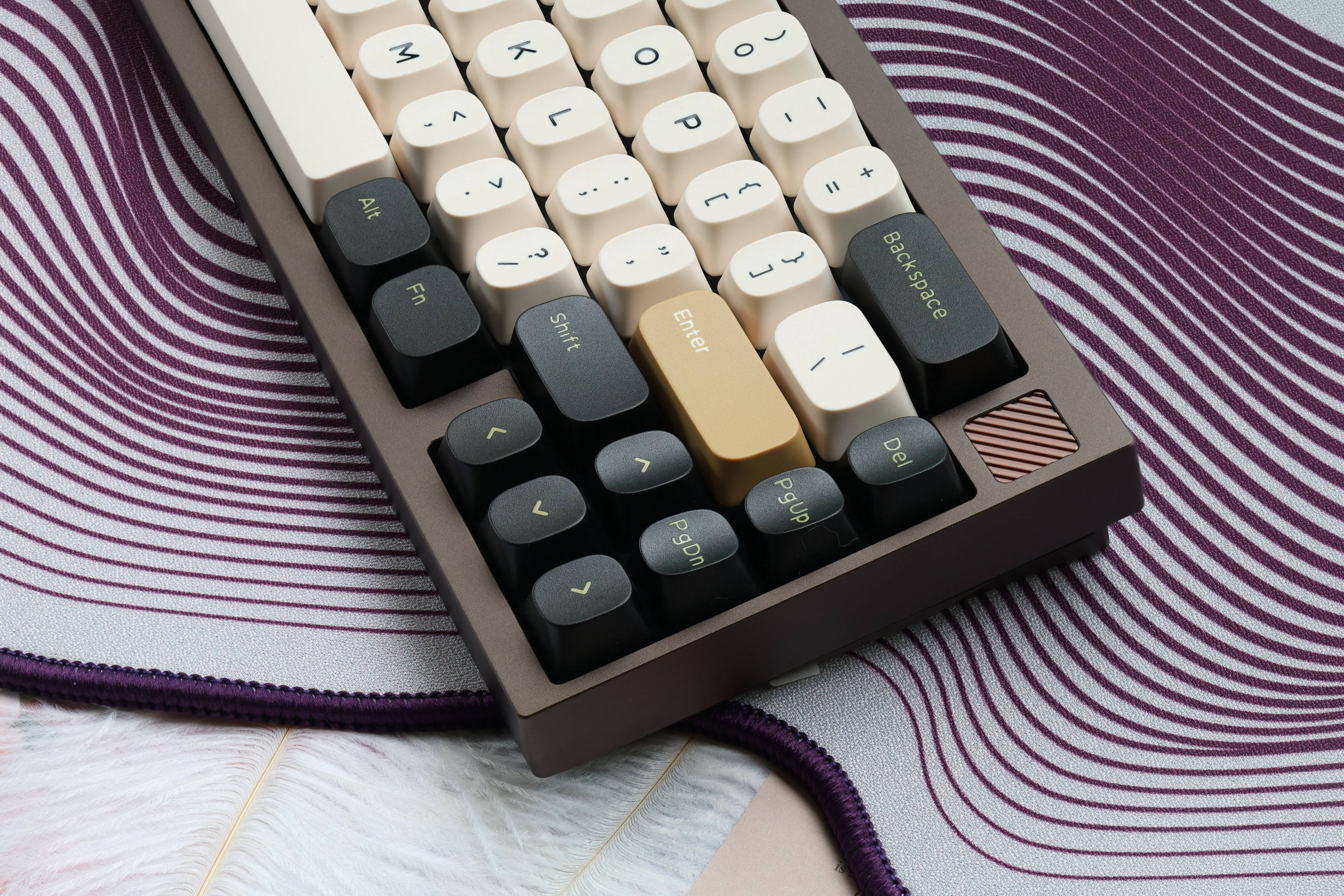 YMK Lvory keycaps