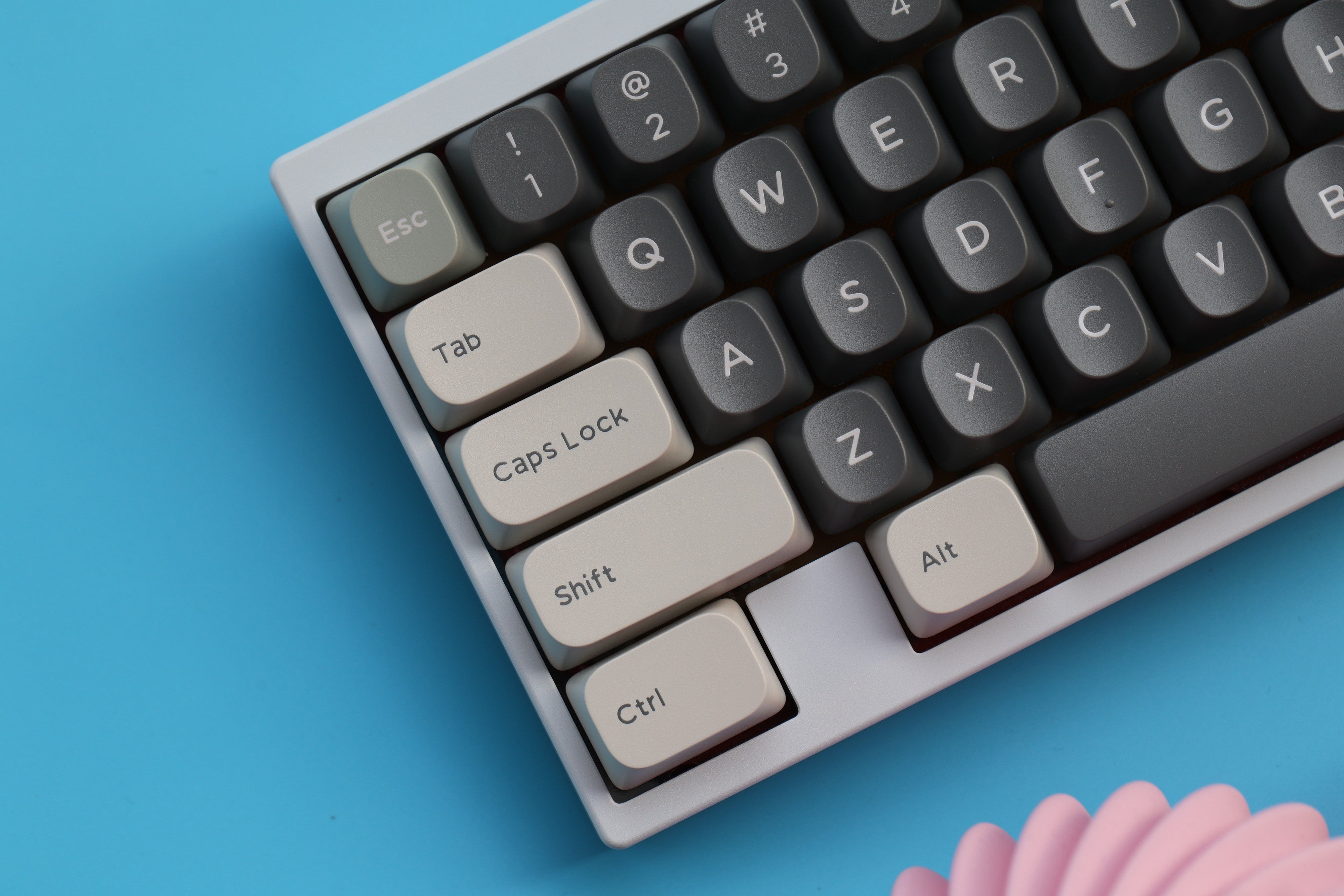 YMK Mist keycaps